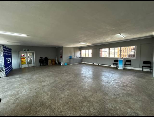 360M² WAREHOUSE TO LET IN WYNBERG